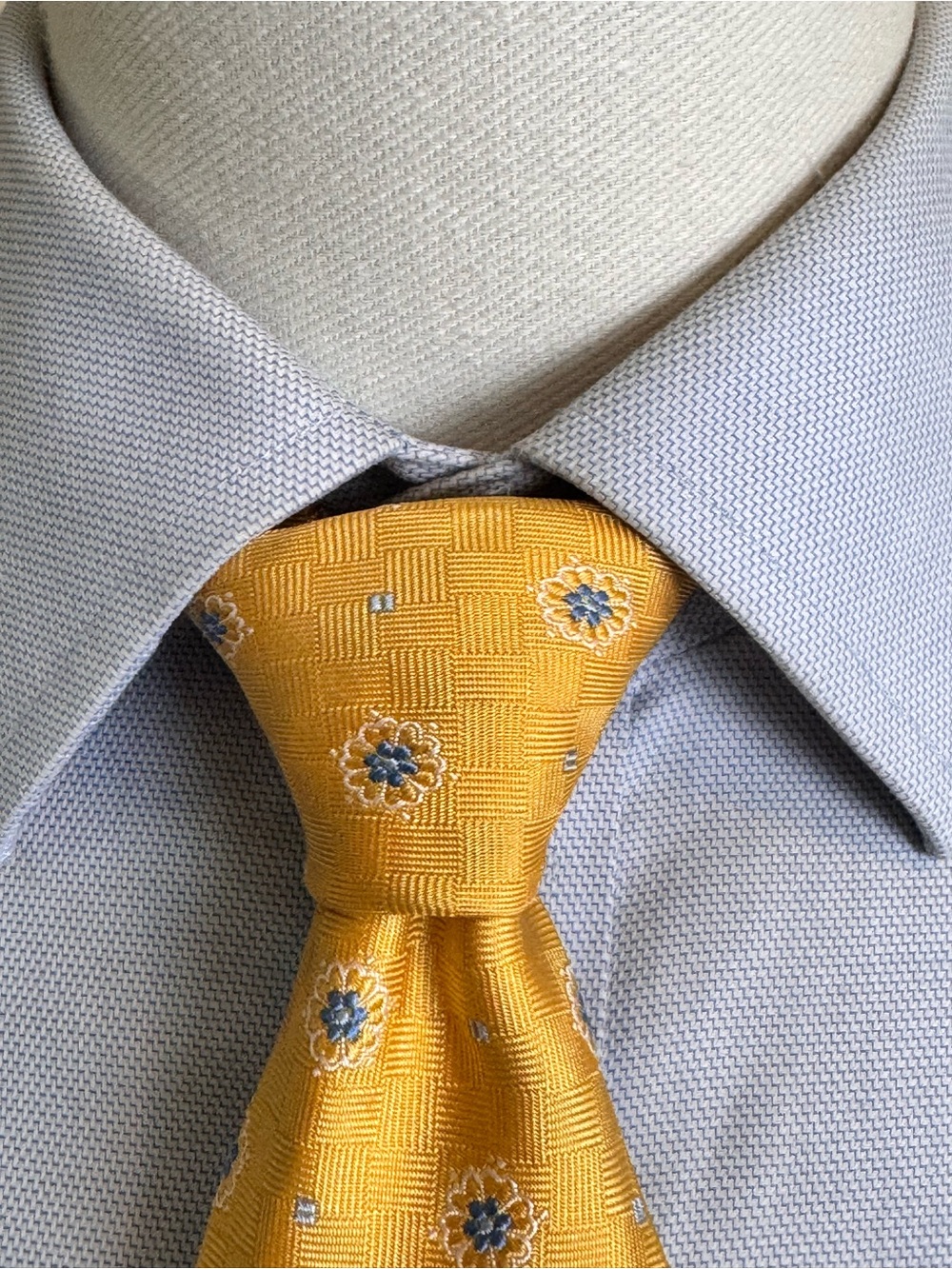 Brooks Brother’s Men’s Necktie Yellow Basket Weave Jacquard Silk Tie with Floral